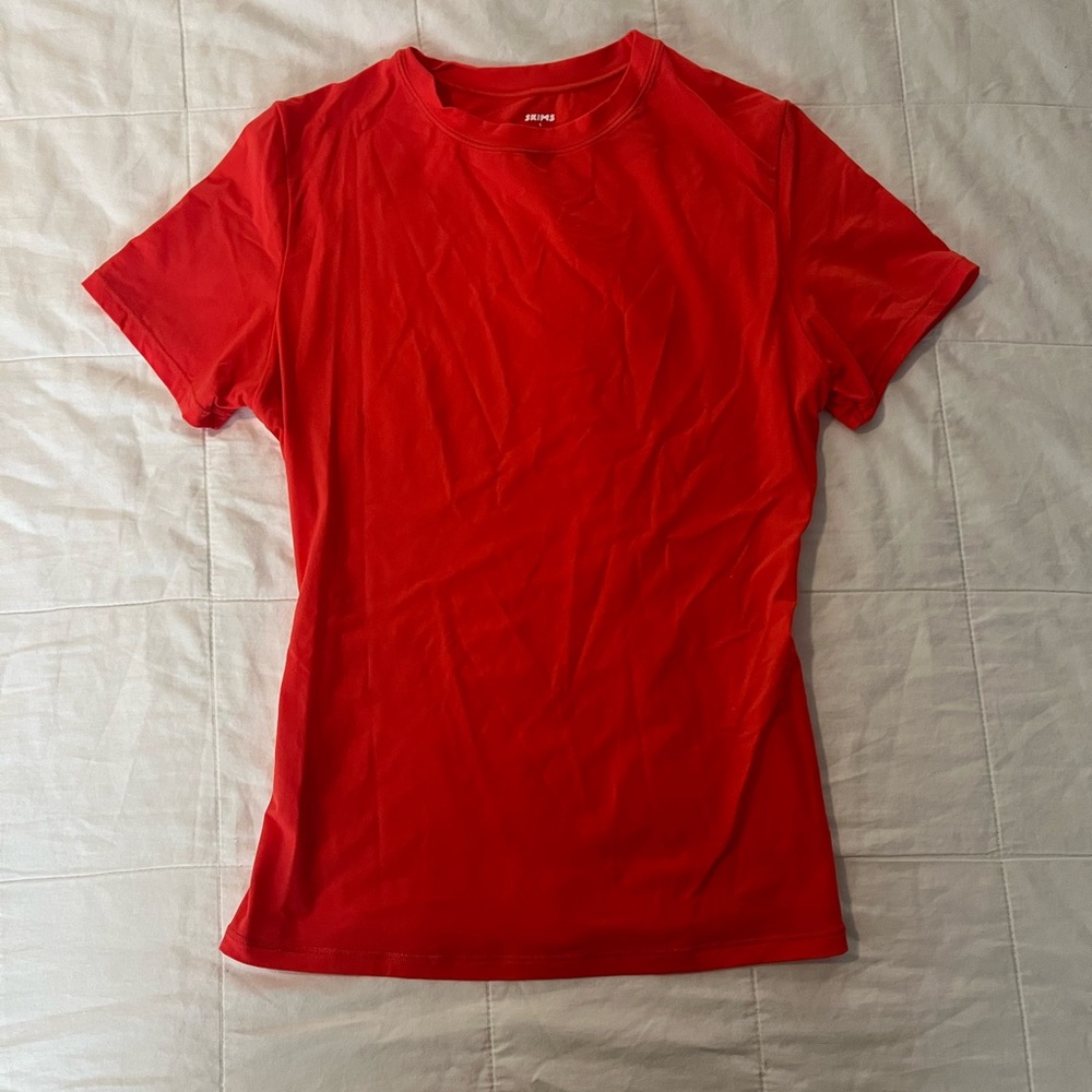 NWOT Skims Fits Everybody T-Shirt Bundle - Picture 5 of 7